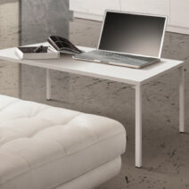 Tavolino CAMOGLI in legno, finitura bianco frassinato e metallo verniciato bianco, 55x90 cm