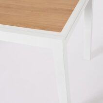 Tavolo allungabile HILIJA effetto legno e struttura in alluminio bianco 140x77 cm - 210x77 cm