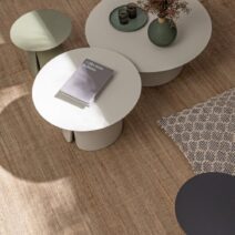 Set di 2 tavolini BRYAN in alluminio bianco panna