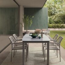 Tavolo fisso ALCORA in pietra naturale e struttura in alluminio beige 180x90 cm