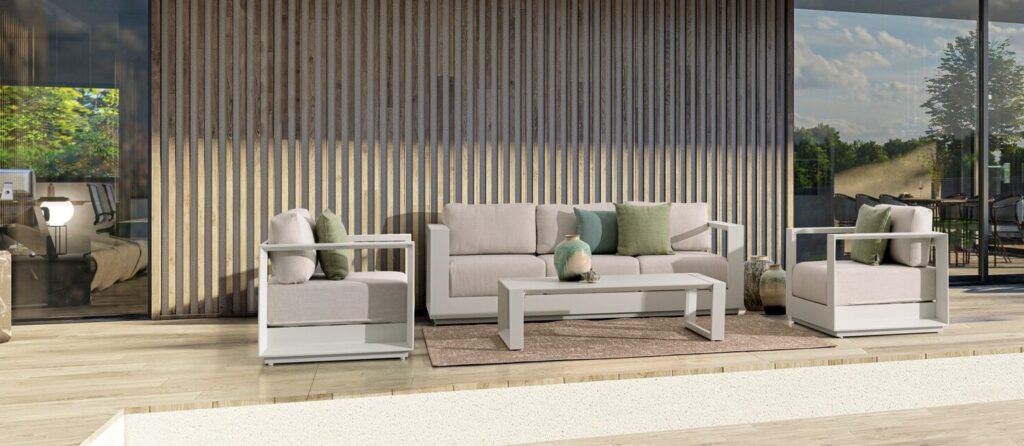 Arredare il tuo giardino o terrazzo con stile: qualche consiglio per creare il tuo angolo outdoor perfetto