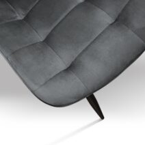 Set di 4 sedie BARCELLONA rivestite in velluto grigio e gambe in metallo nero
