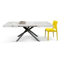 Tavolo CARRARA in legno, finitura bianco statuario e gambe in metallo nero, allungabile 140x90 cm - 220x90 cm