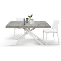 Tavolo CARRARA in legno, finitura grigio cemento e base in metallo verniciato bianco, allungabile 180×90 cm – 260×90 cm