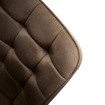 Set di 4 sedie BARCELLONA rivestite in velluto marrone e gambe in metallo nero