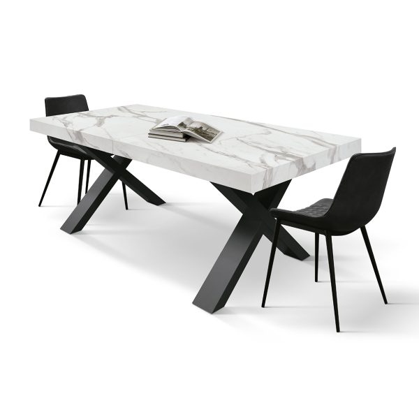 Tavolo AMALFI in legno effetto bianco statuario e gambe incrociate bianche, allungabile 160×90 cm – 240×90 cm