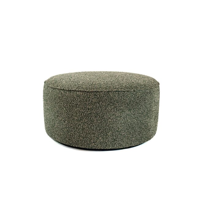 Pouf artigianale di design CAPRI Ø 90 cm Made in Italy in tessuto effetto bouclé muschio con piedini, personalizzabile