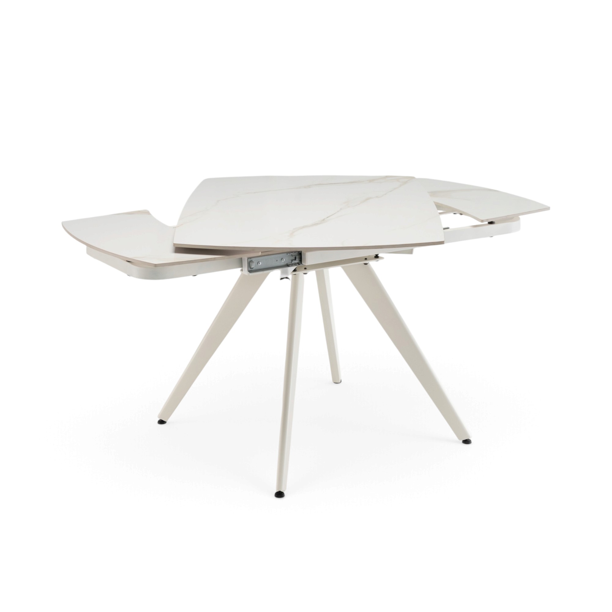 Tavolo LAVEZZI in ceramica, finitura effetto calacatta oro e gambe in metallo bianche, allungabile 120×80 – 180×80 cm