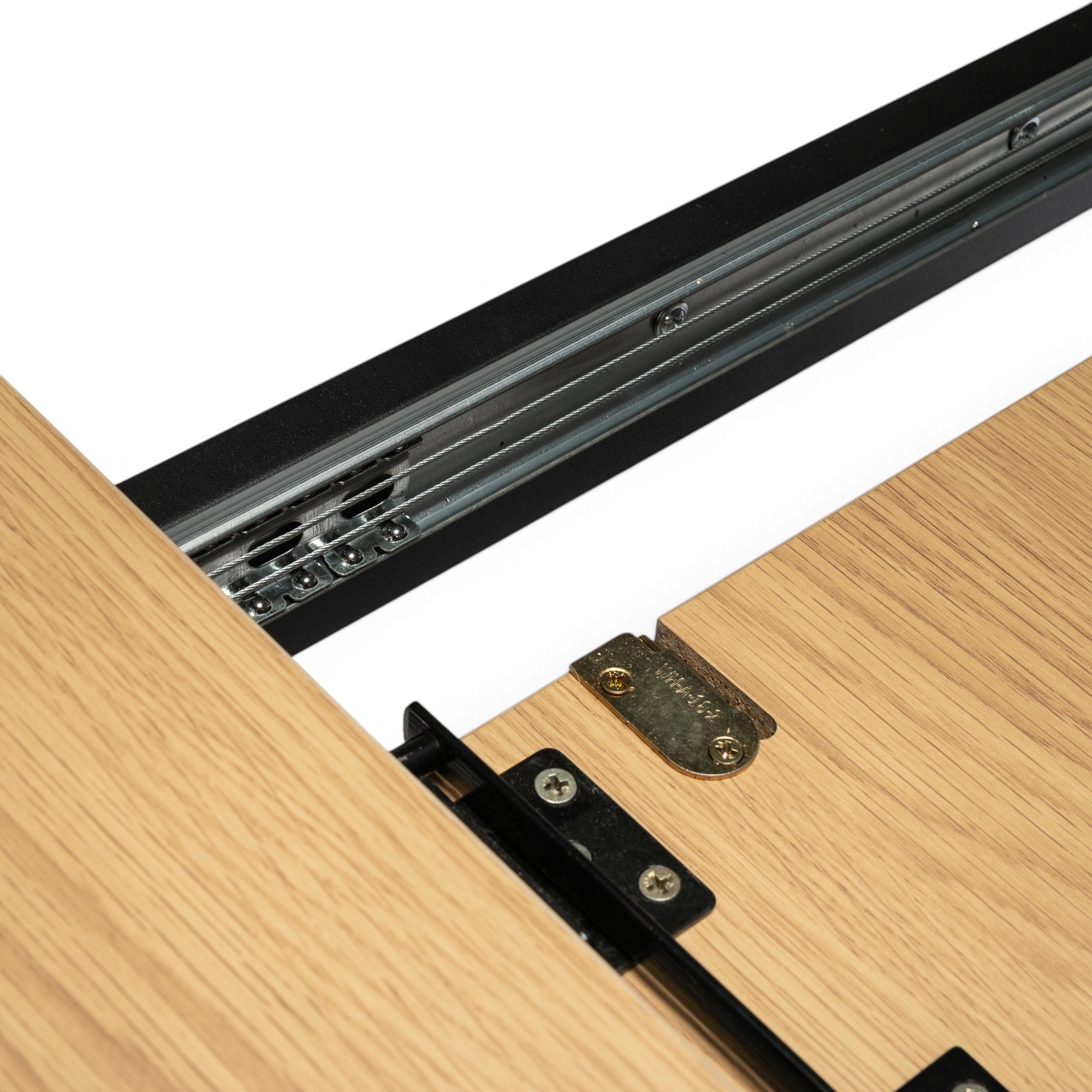 Tavolo ILE-ROUSSE in mdf con finitura melaminica effetto rovere naturale e base in metallo verniciato nero, allungabile Ø100X76 cm – 140x100X76 cm